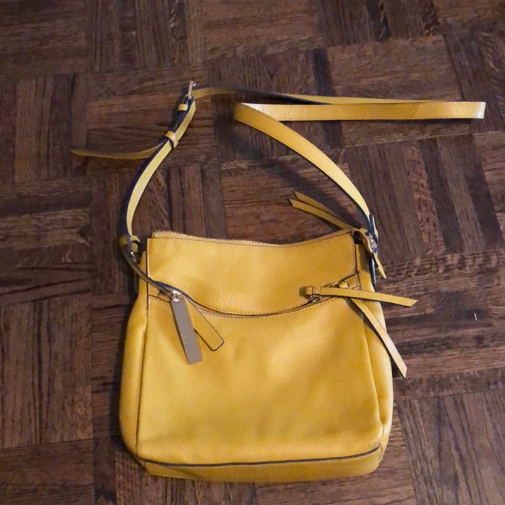 Vince Camino leather multi sectional cross body